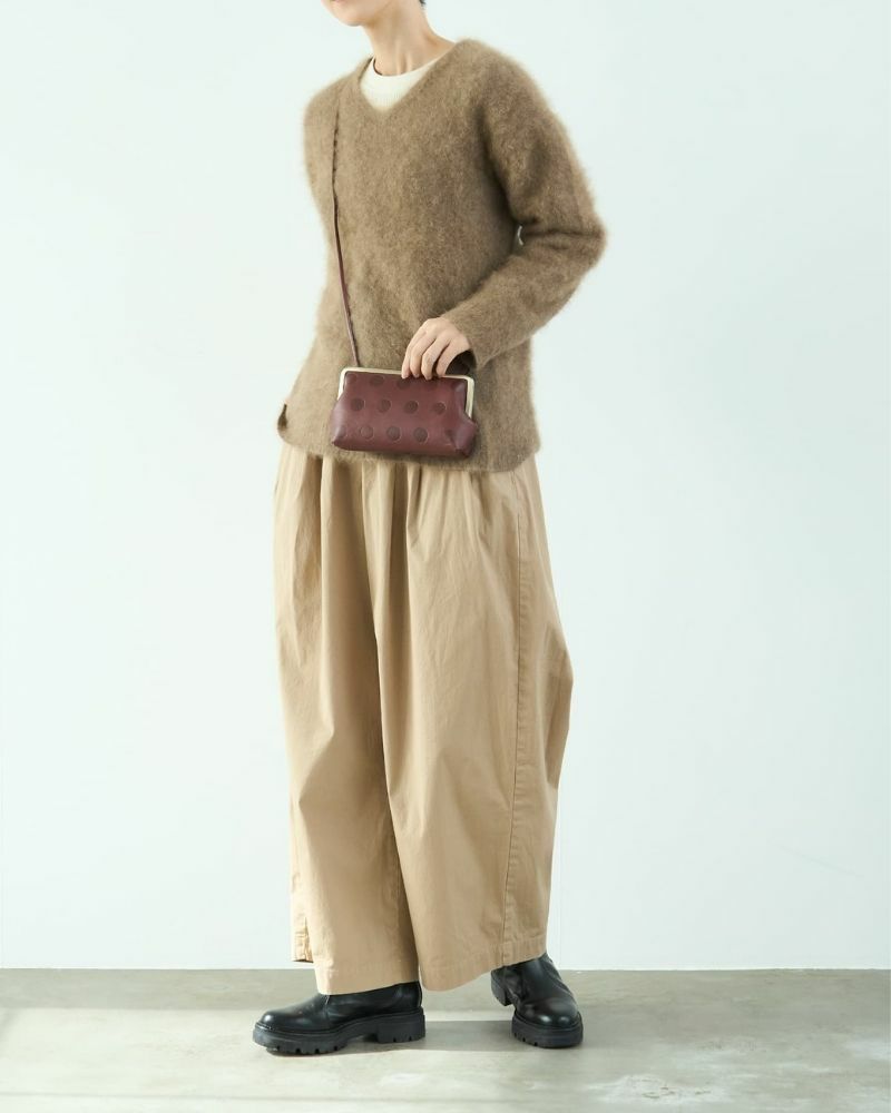 がま口ポシェットの色：ダークブラウン