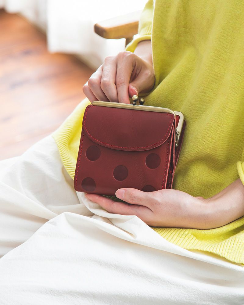 がま口の色：チェリーレッド