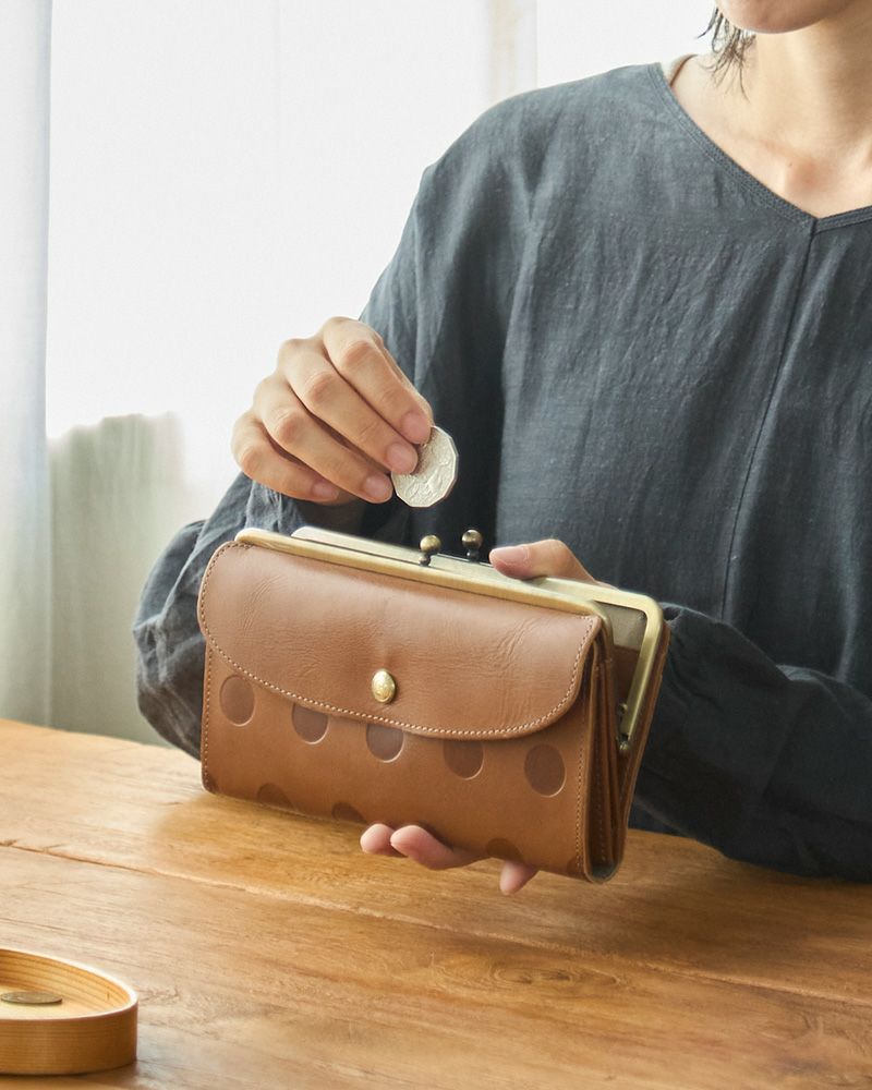 「キャンディルーフ ロングがま口ウォレット」アッシュ グレー