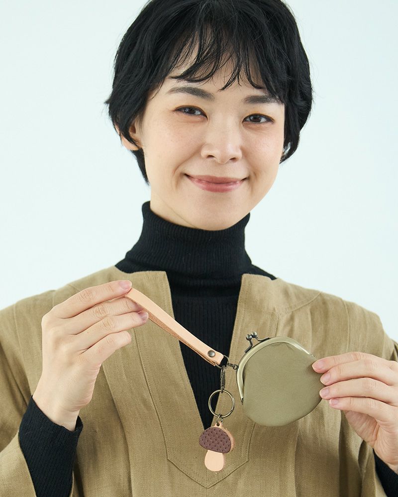 がま口の色：マウスグレー