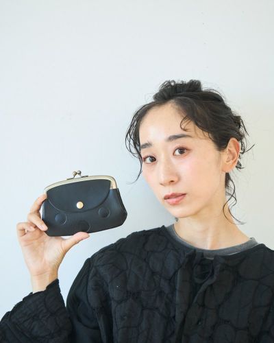 日本の職人技が光る！Kanmiの革小物で日常に彩りを