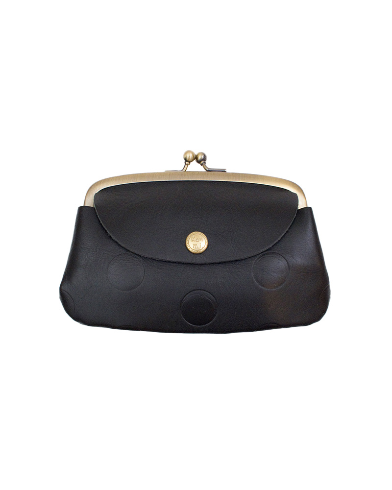 ブラック