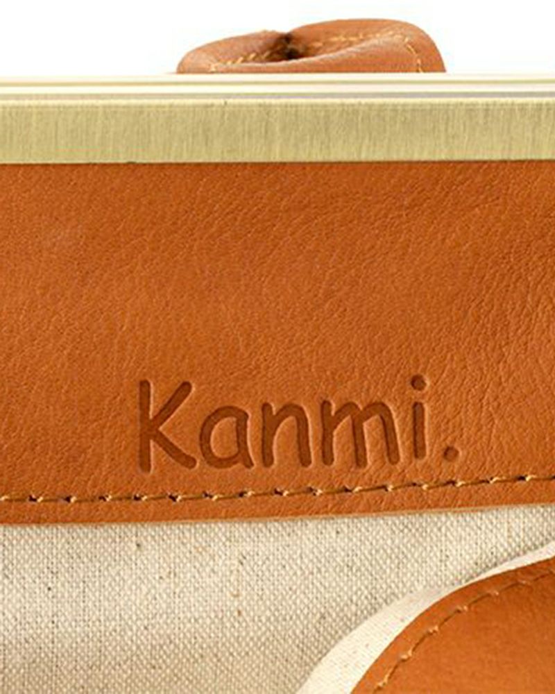 バッグ内側にKanmi.のロゴ入り