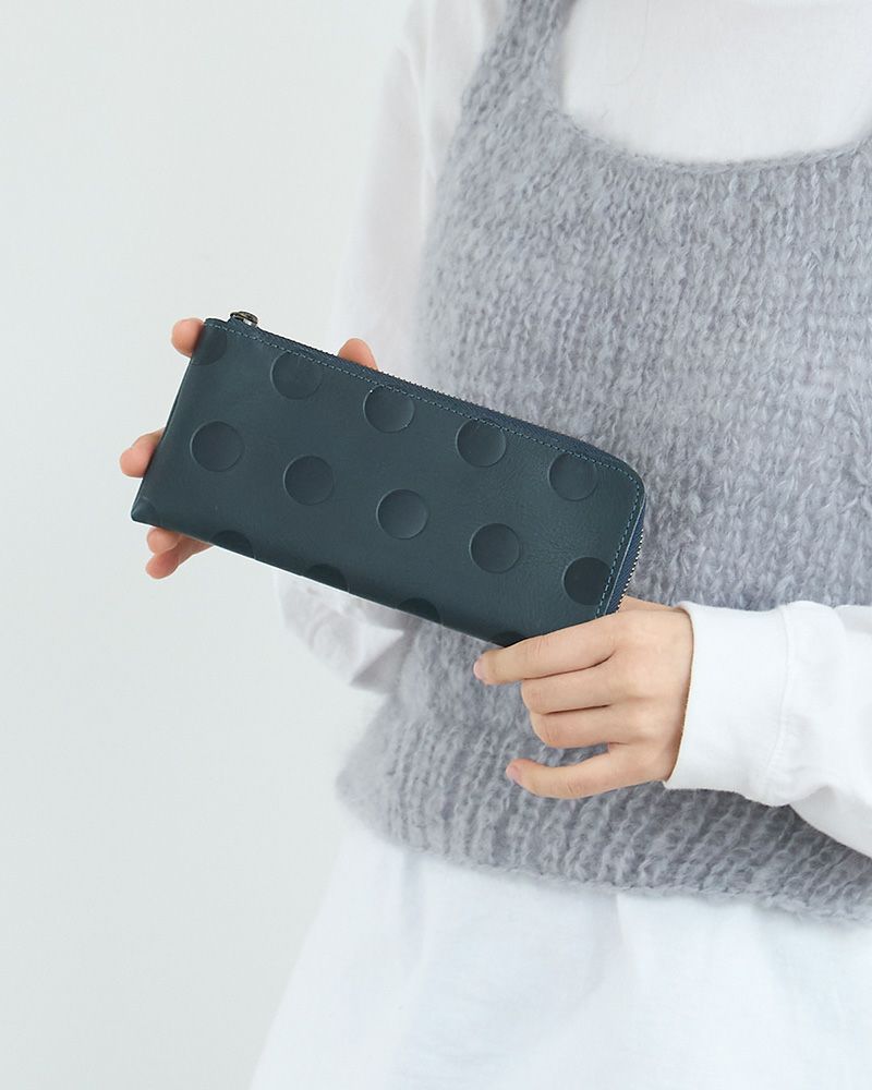 長財布の色：ネイビー