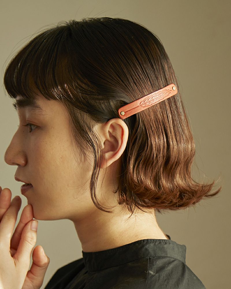 ヘアアクセサリーの色：