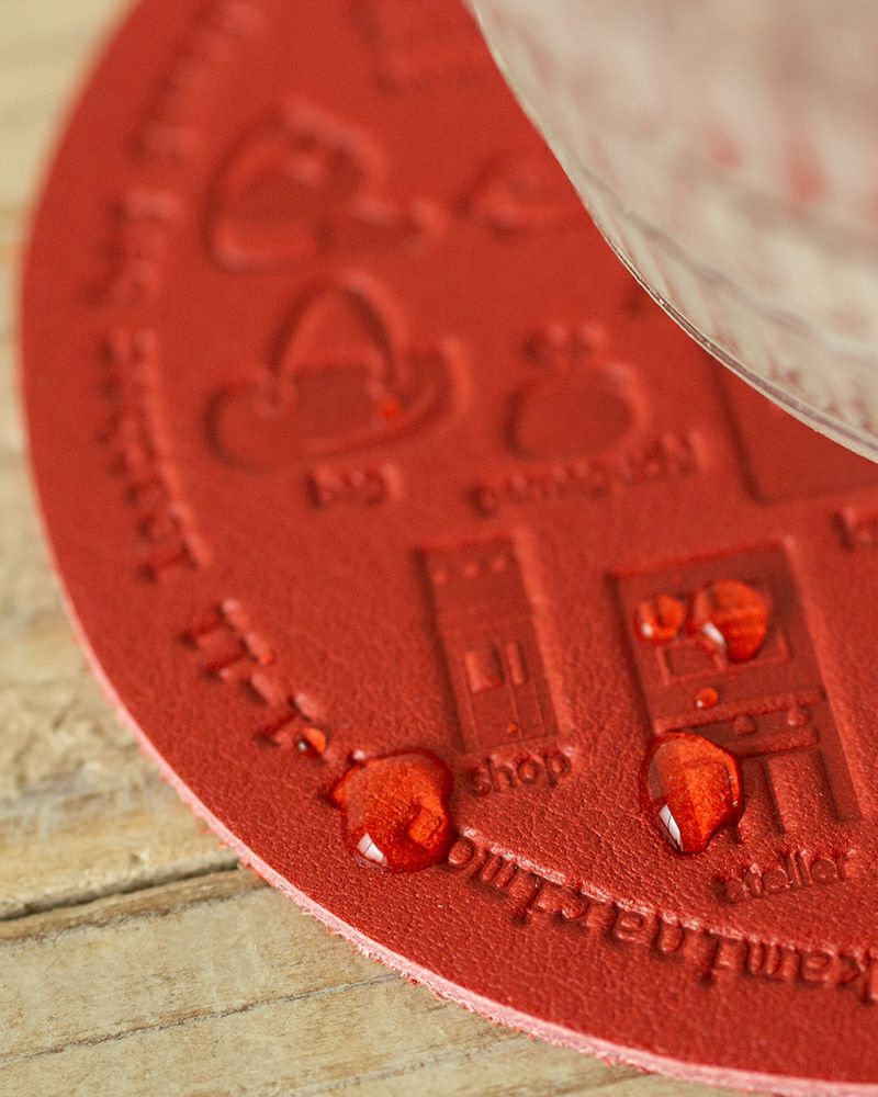 コースターの色：レッド