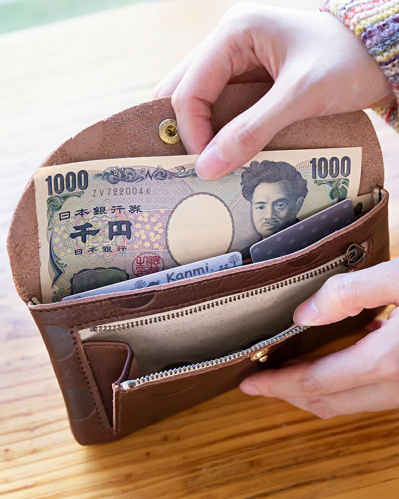 長財布の色：ダークブラウン