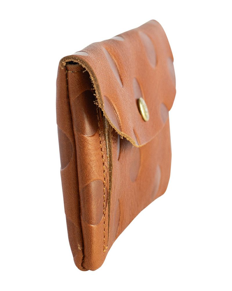 長財布の色：キャラメル