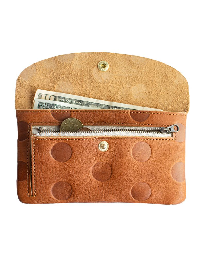 長財布の色：キャラメル