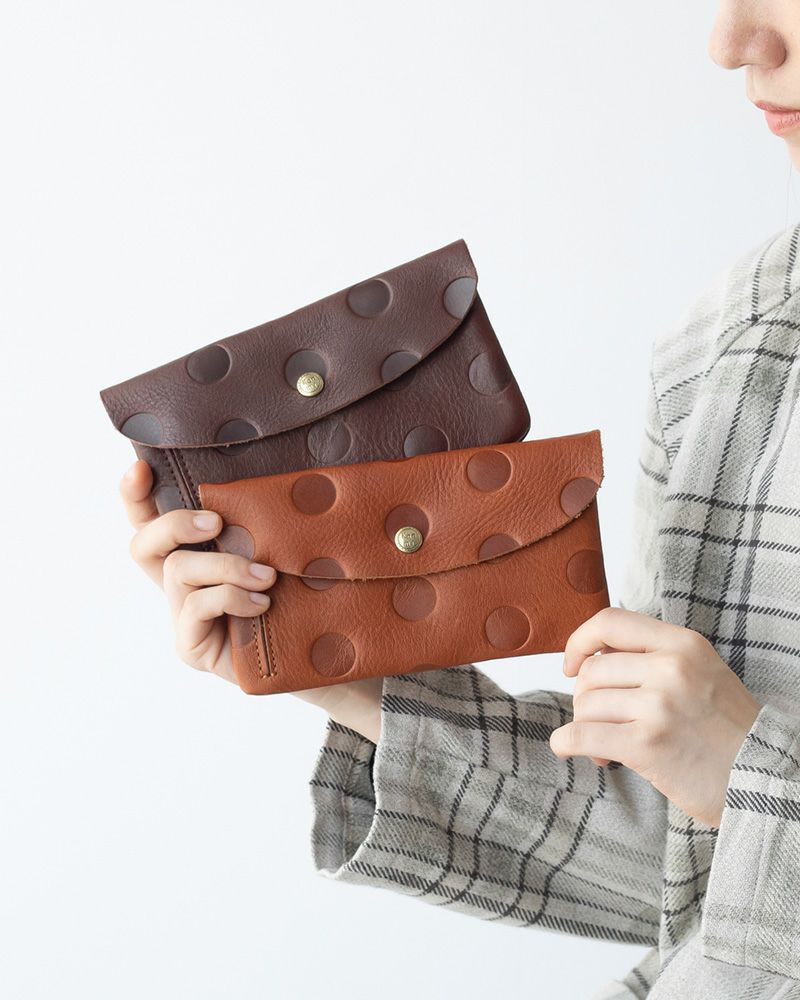 長財布の色：上から　ダークブラウン・キャラメル
