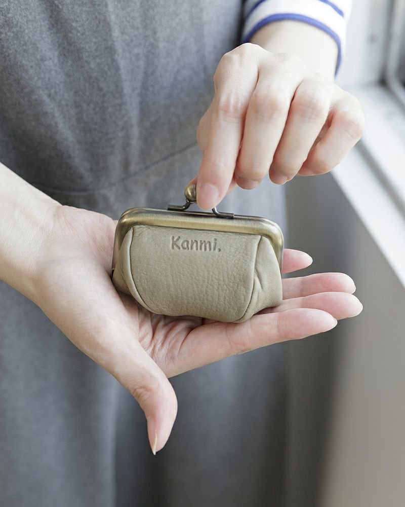 がま口の色：マウスグレー