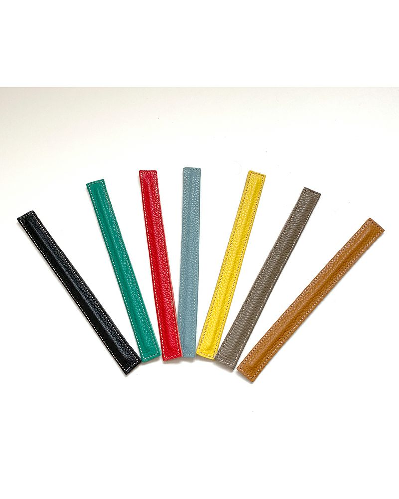 フリーフックの色：左から　ブラック・ピーマングリーン・トマトレッド ・サックス・イエロー・トープ・キャラメル