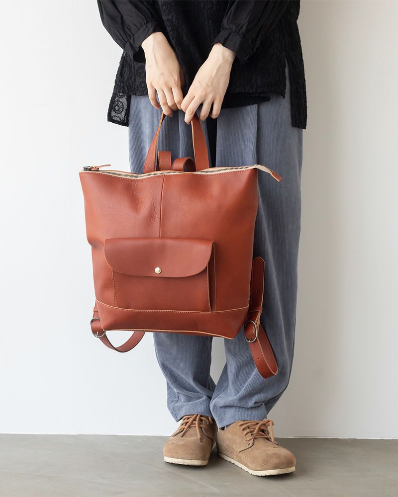 リュックの色：レンガ