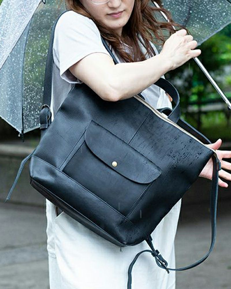 リュックの色：ブラック