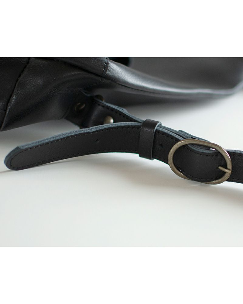 リュックの色：ブラック