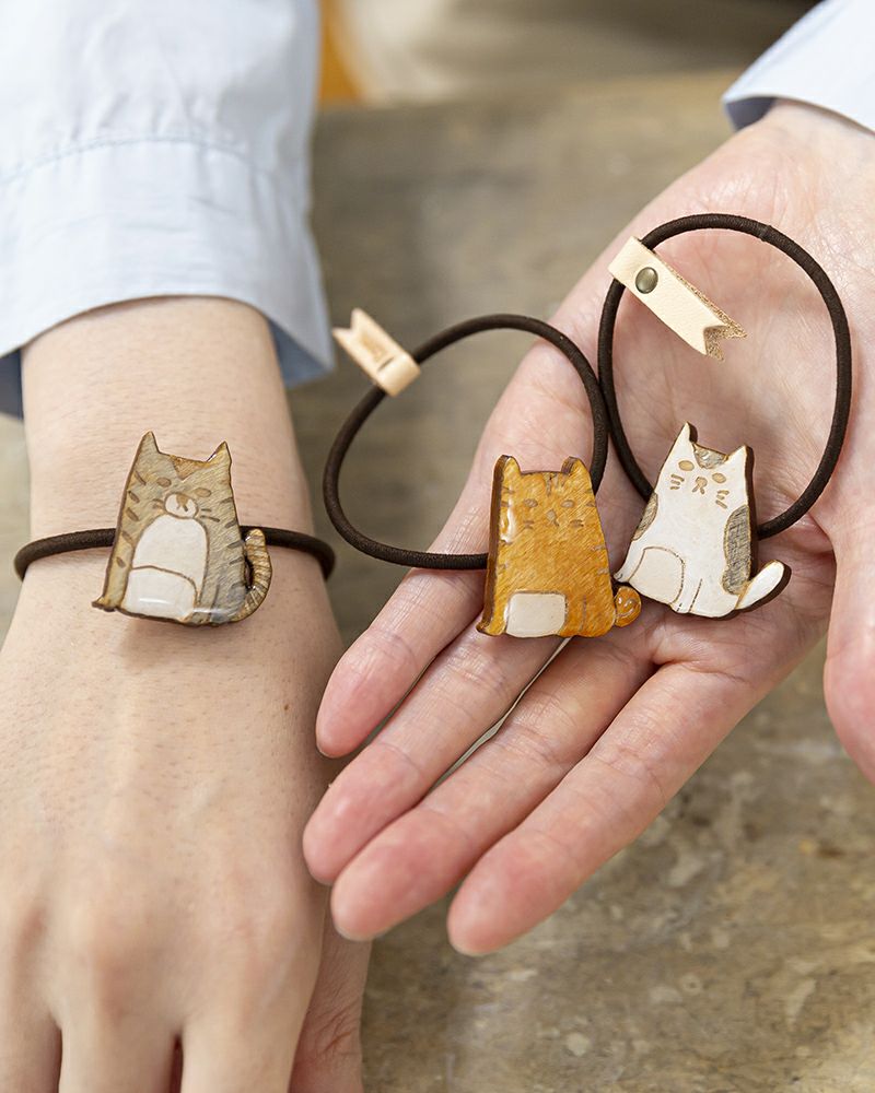 ヘアアクセサリーの種類：左から　シマ・トラ・ブチ