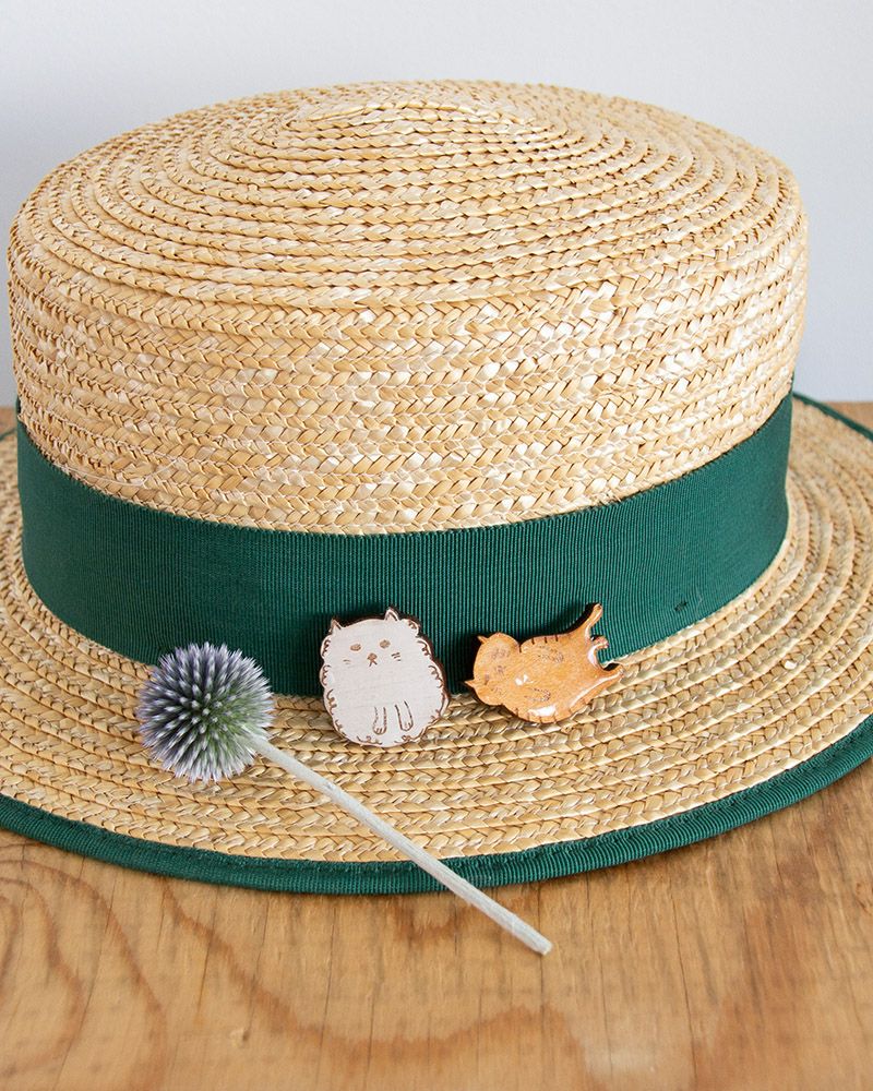 ブローチの種類：左から　フワ・寝ころびトラ