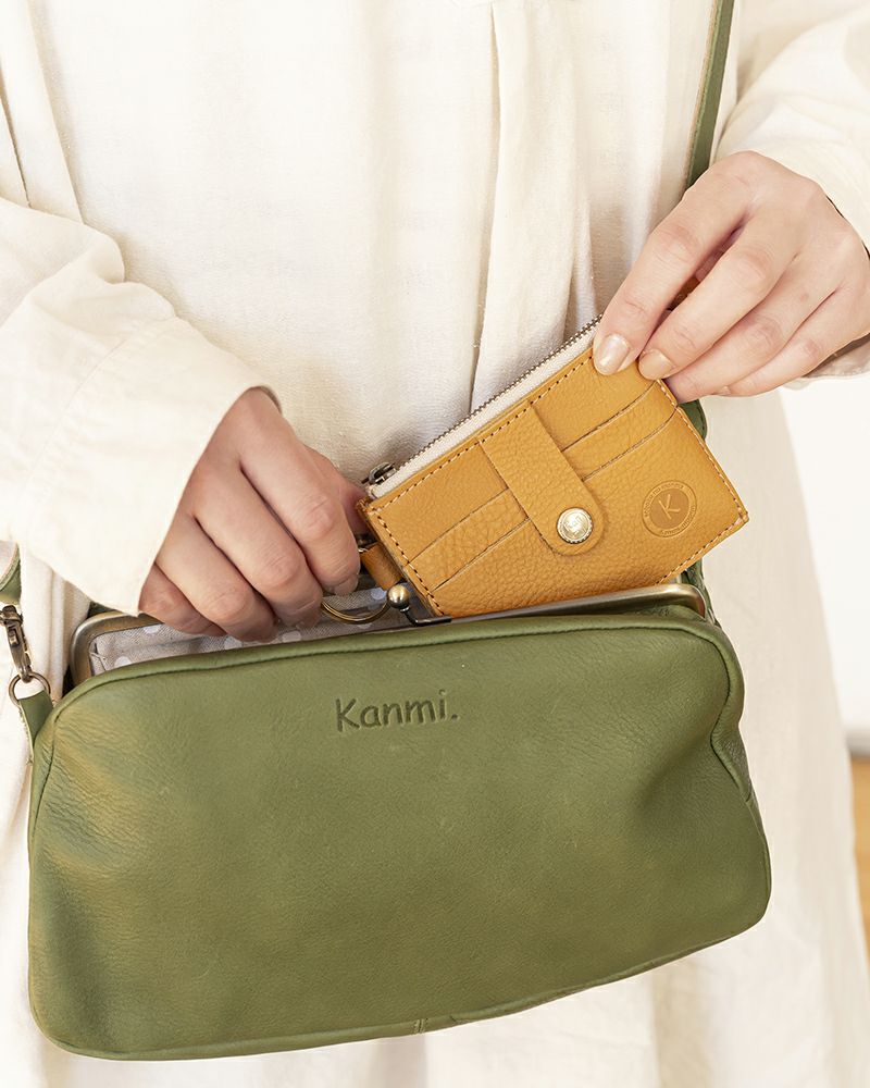 取り出しやすいがま口（がま口の色：リーフグリーン）