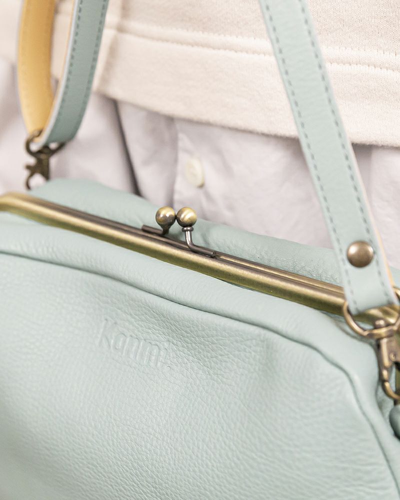 アンティーク加工の口金（がま口の色：サックス）