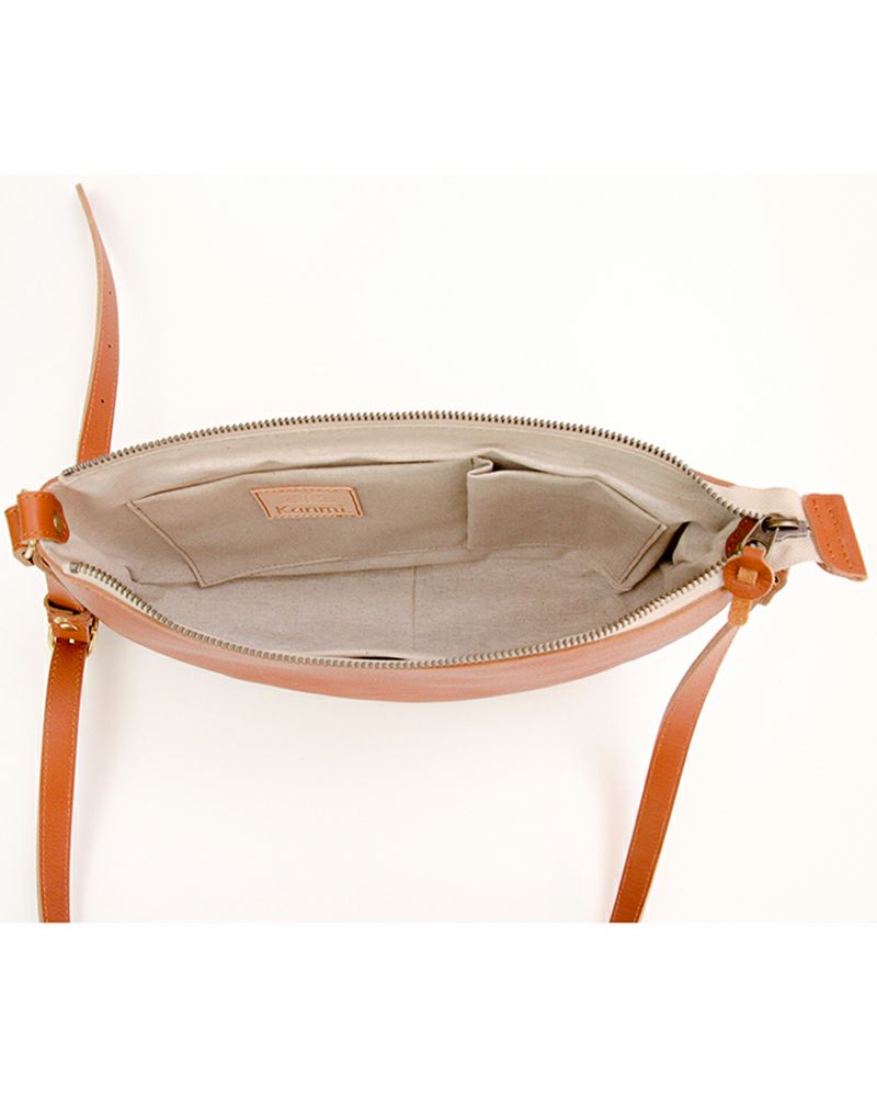 ショルダーバッグの色：キャラメル