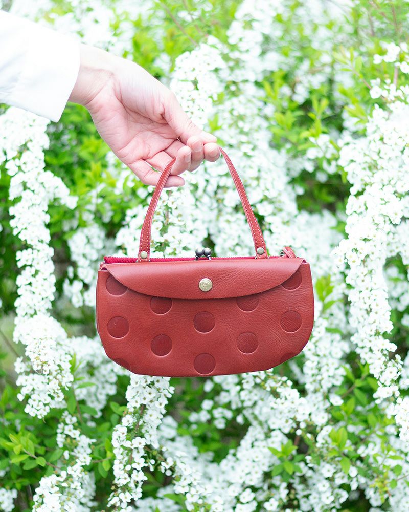 がま口の色：チェリーレッド