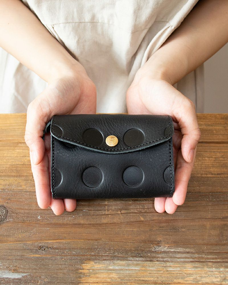 ミニ財布の色：ブラック