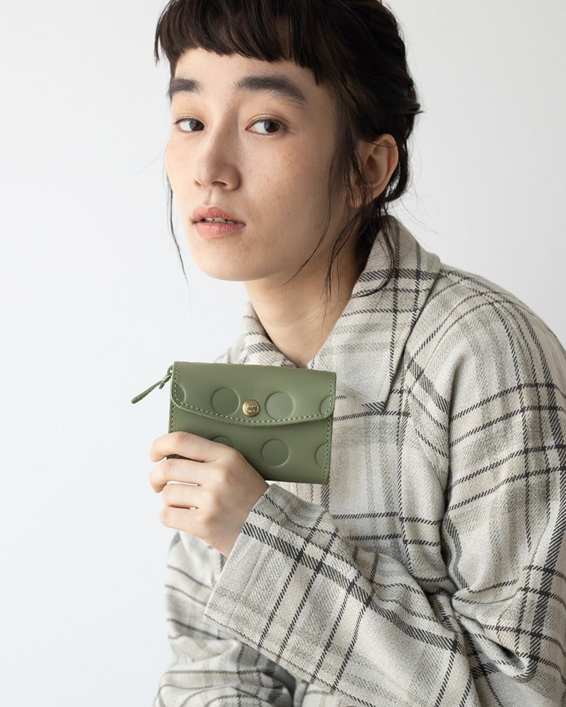 ミニ財布の色：リーフグリーン