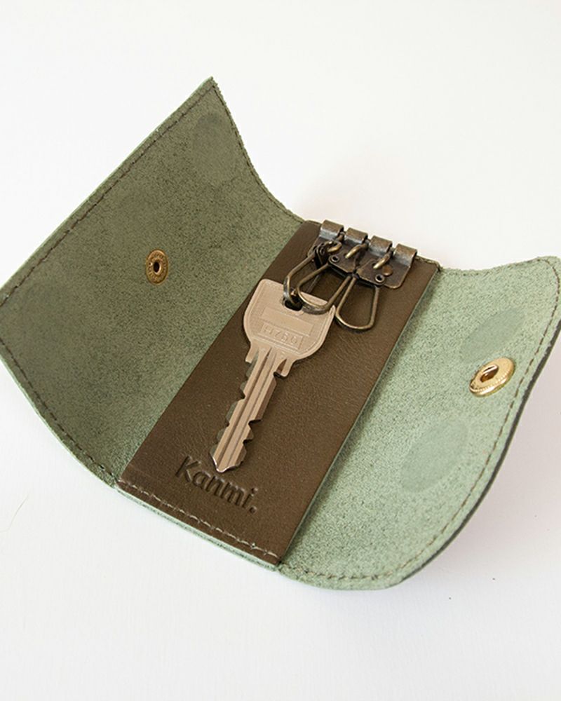 キーケースの色：オリーブグリーン