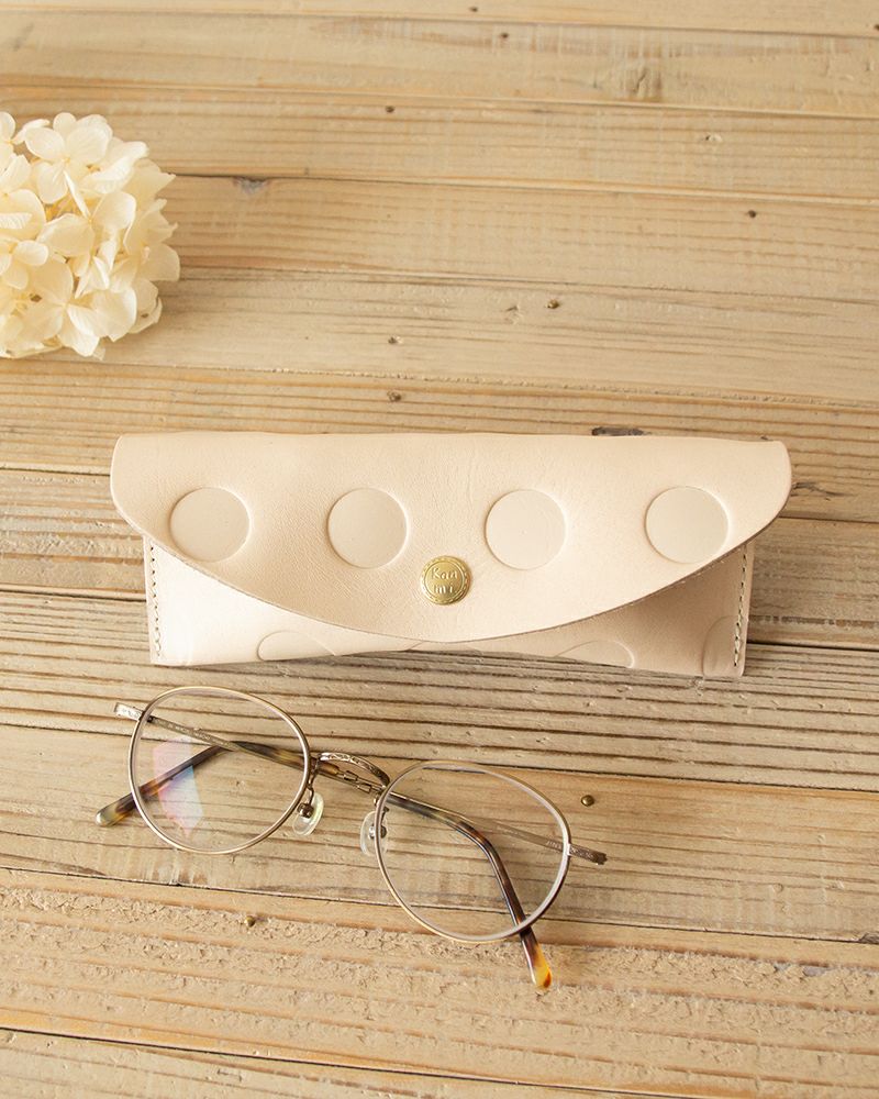 メガネケースの色：バニラ