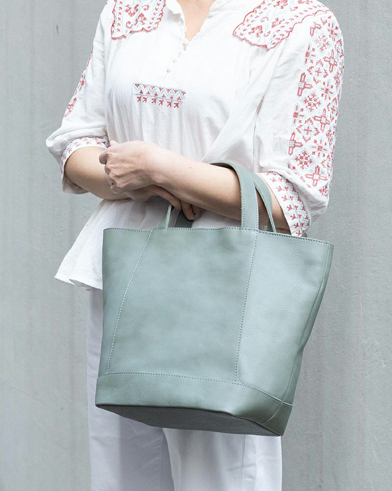 バッグの色：キャットブルー