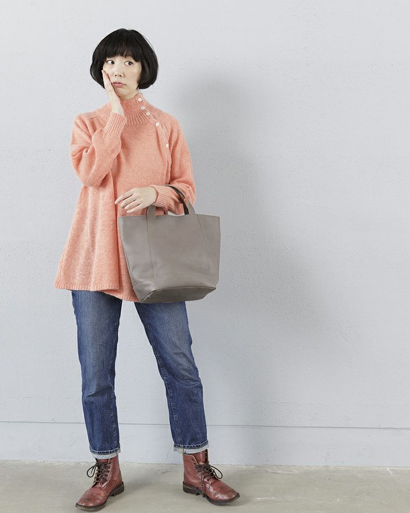 バッグの色：ピュアグレー