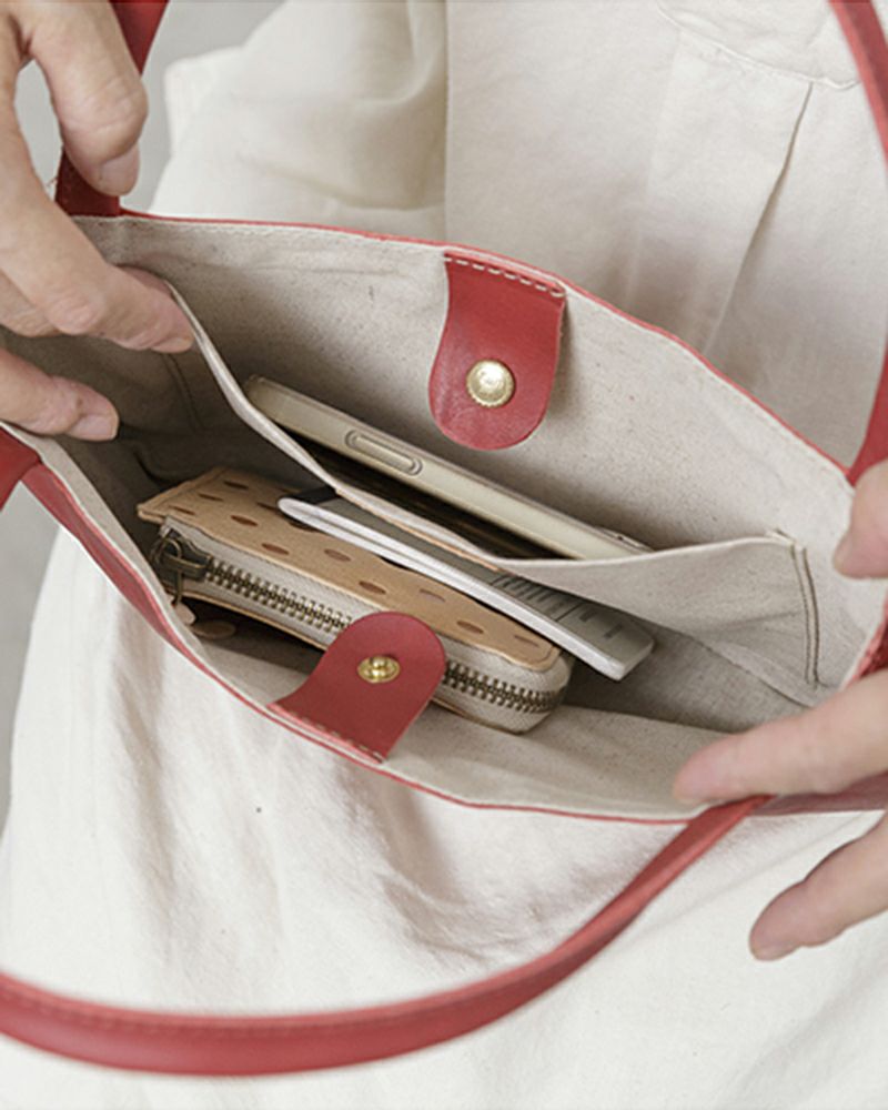 トートバッグの色：レッド