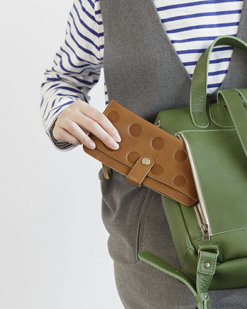 長財布の色：アッシュ グレー