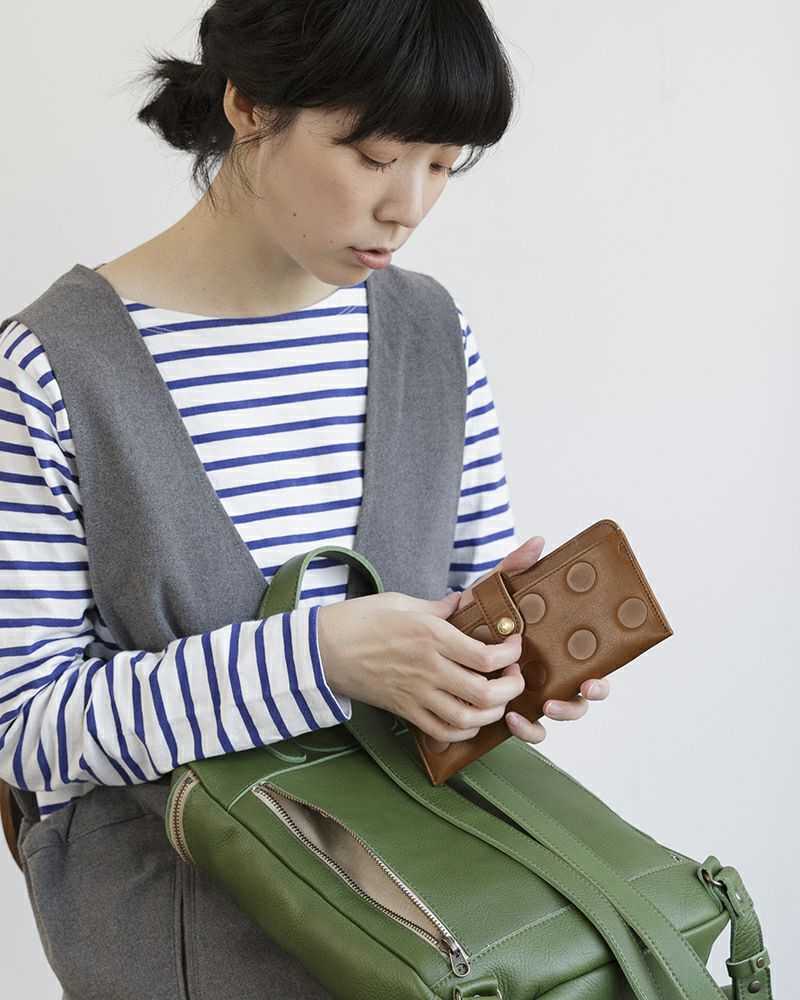 長財布の色：ダークブラウン