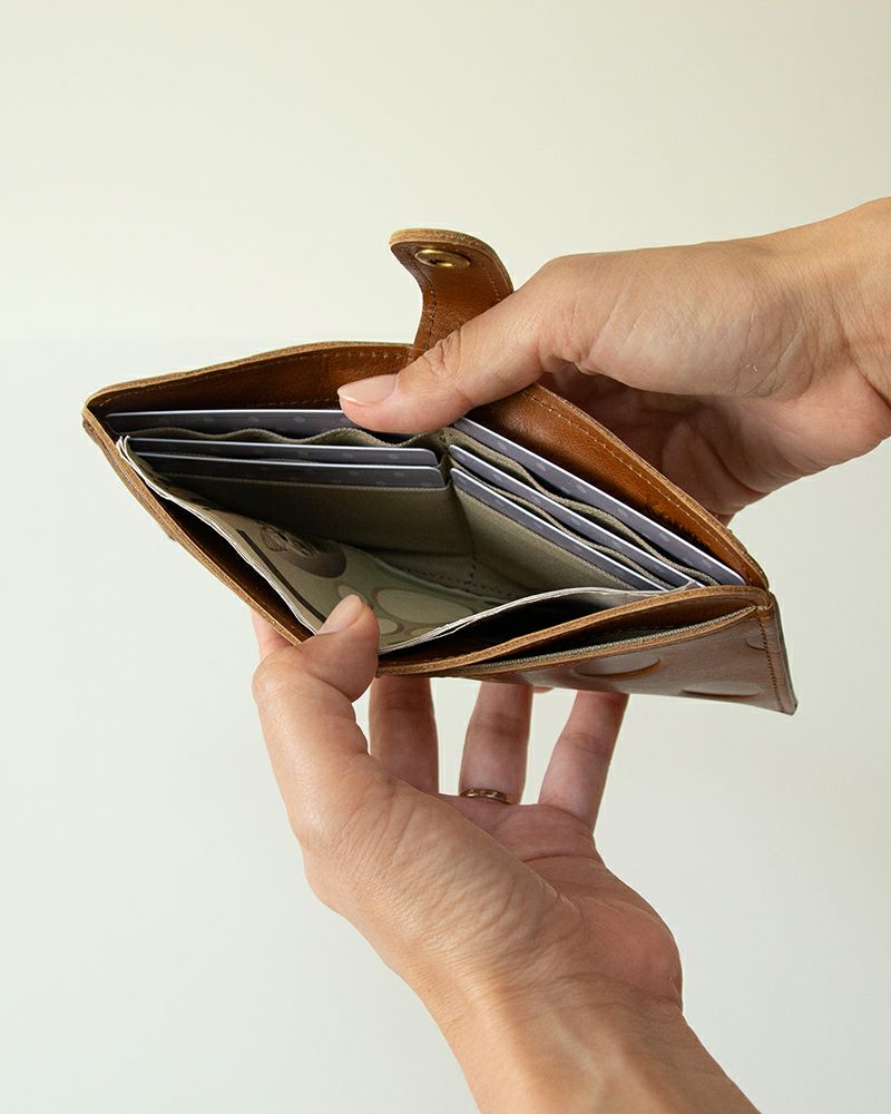 長財布の色：ダークブラウン