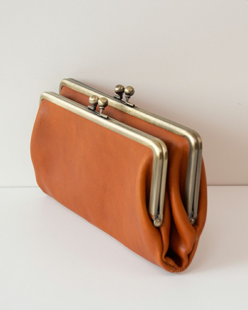 がま口の色：キャメル