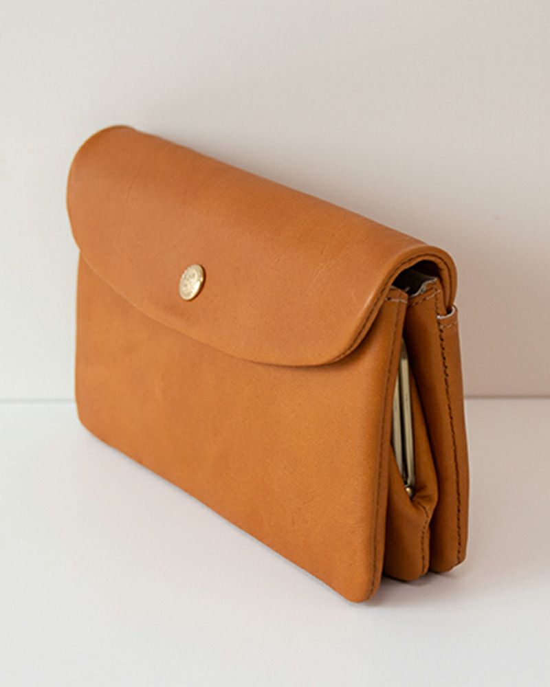 がま口の色：キャメル