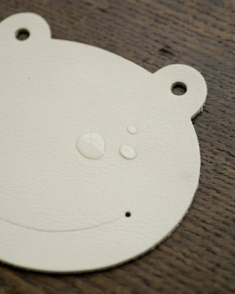 水を弾くのでお手入れ楽々（コースターの色：バニラ）