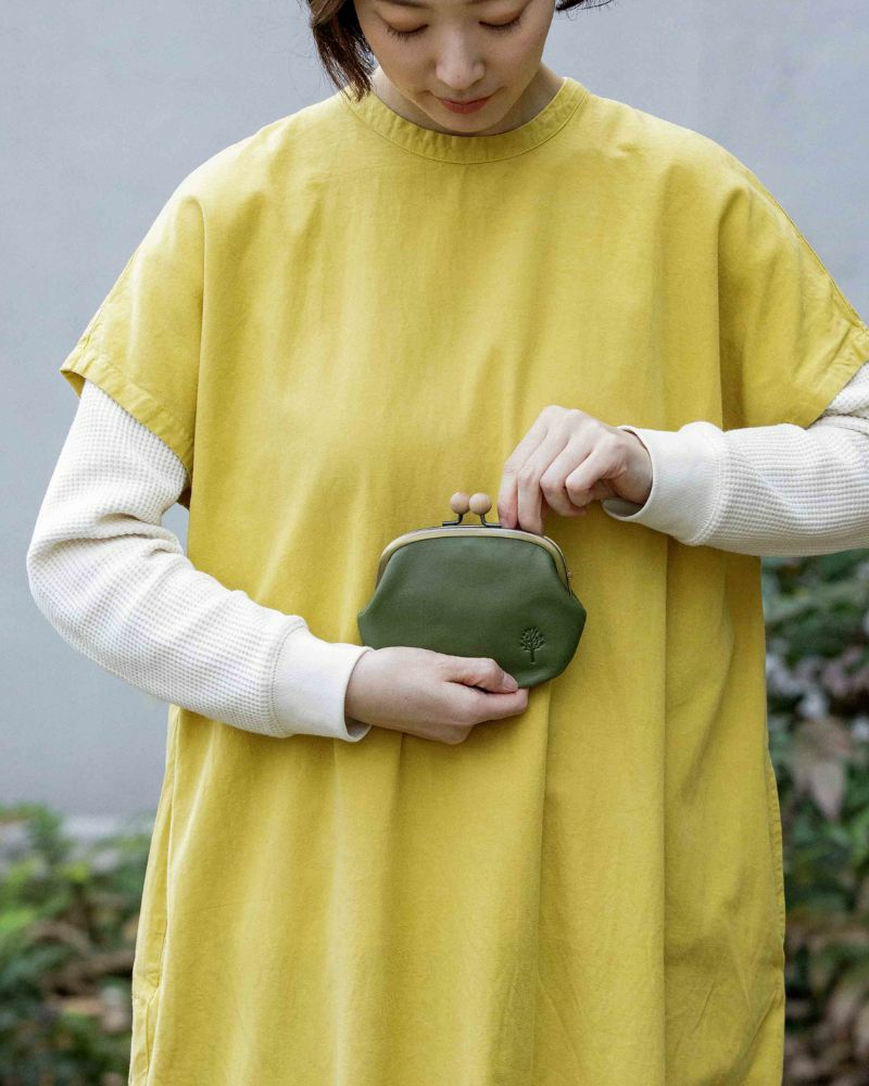 手になじむやさしい曲線「ドロップツリー木玉 親子がま口」 | Kanmi