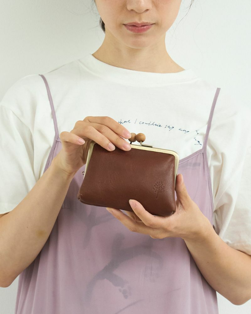 がま口の色：ダークブラウン