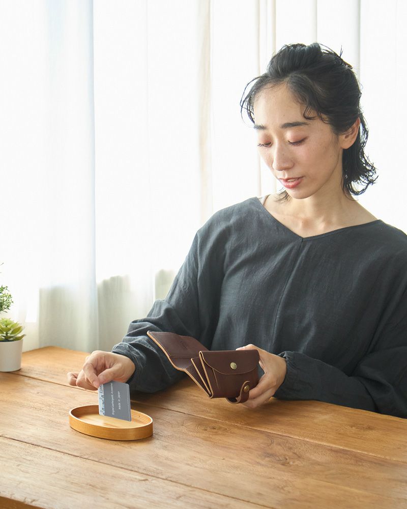 コンパクトだけど見やすいから、お支払いもスムーズんなミニ財布