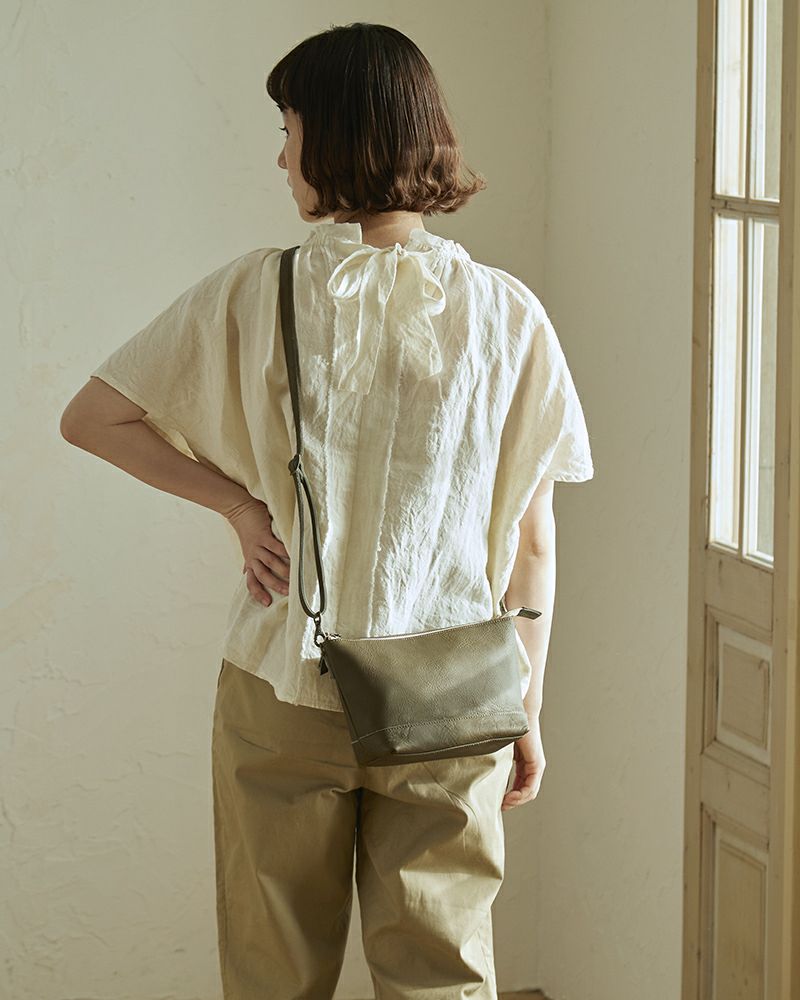 お財布ポシェットの色：グリーン