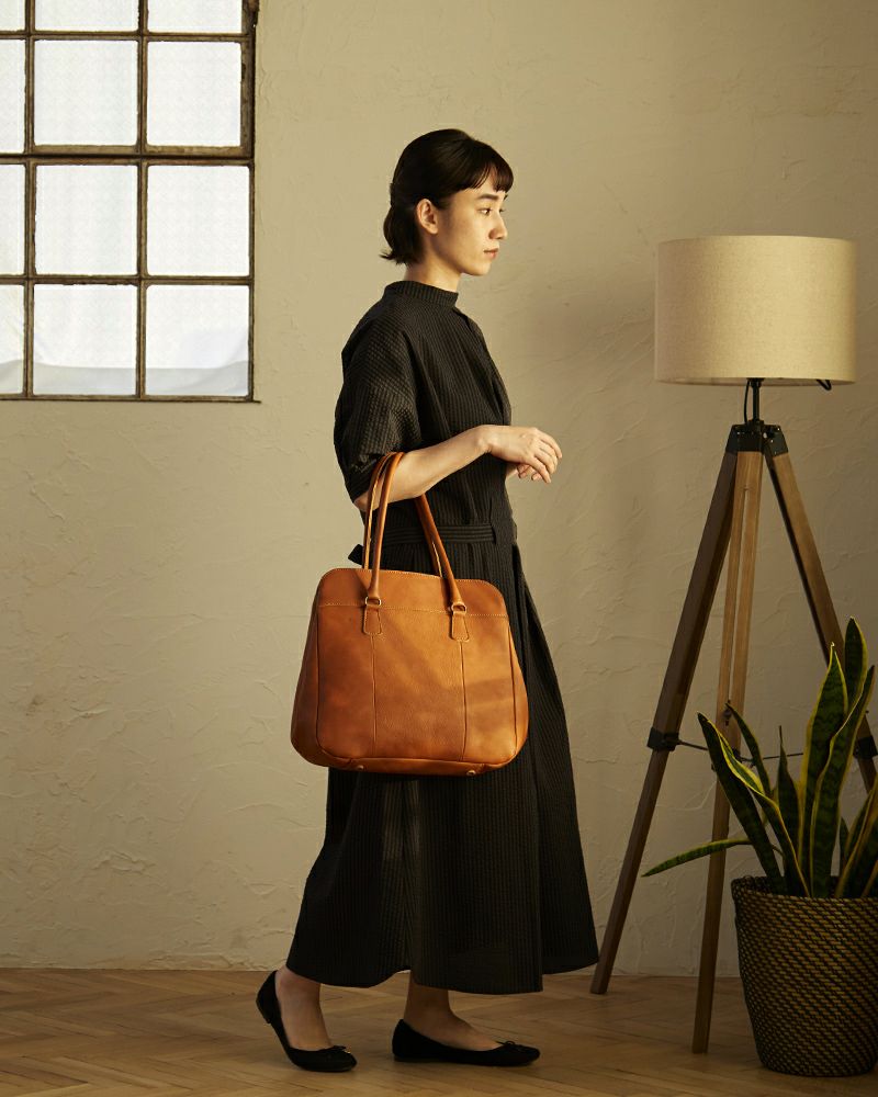 がま口トートの色：キャメル