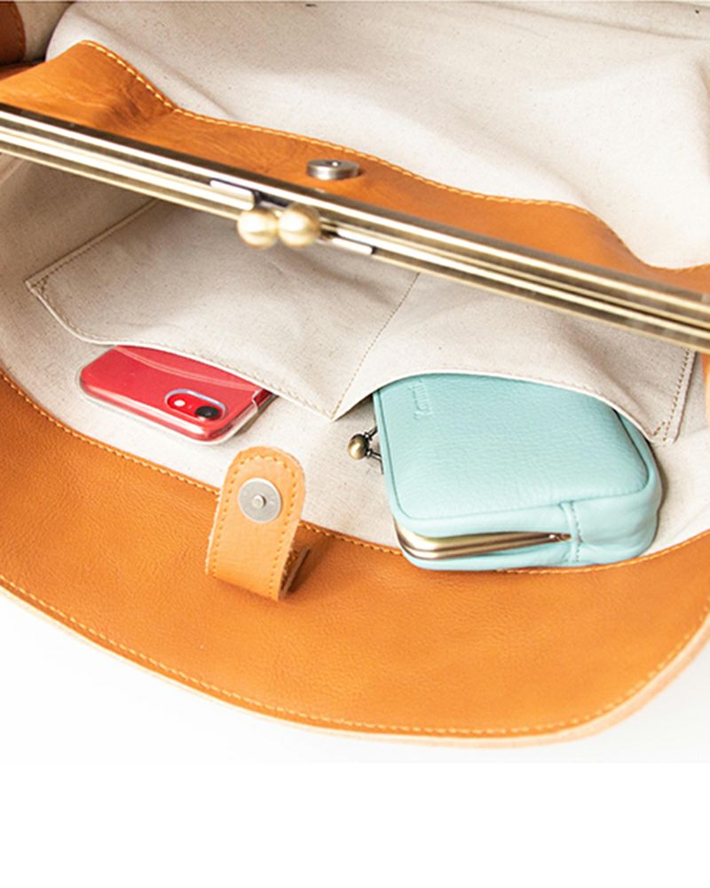 がま口トートの色：キャメル