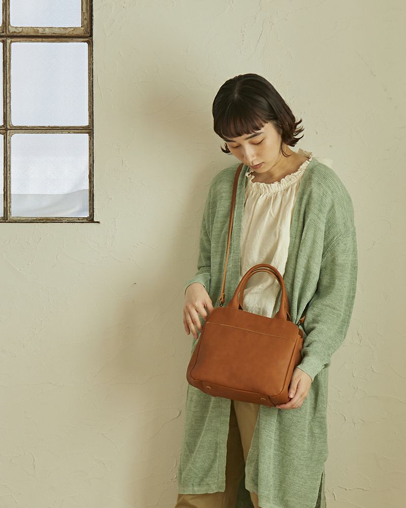 がま口ショルダーの色：キャメル