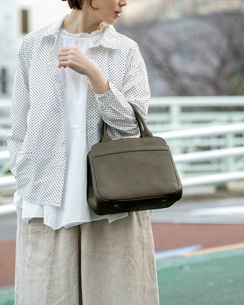 がま口ショルダーの色：クロ