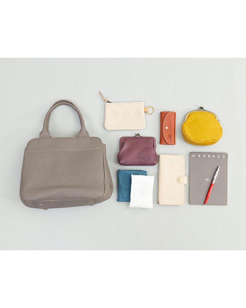 がま口ショルダーの色：ピュアグレー