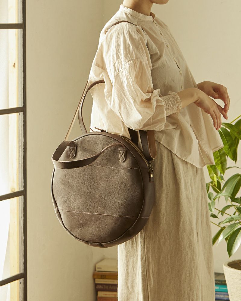 トートバッグの色：ダークブラウン