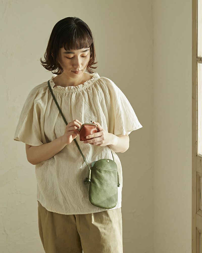 ポシェットの色：グリーン