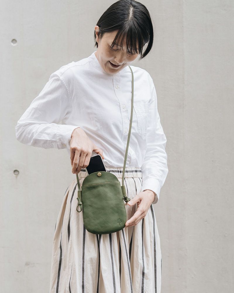 ポシェットの色：グリーン